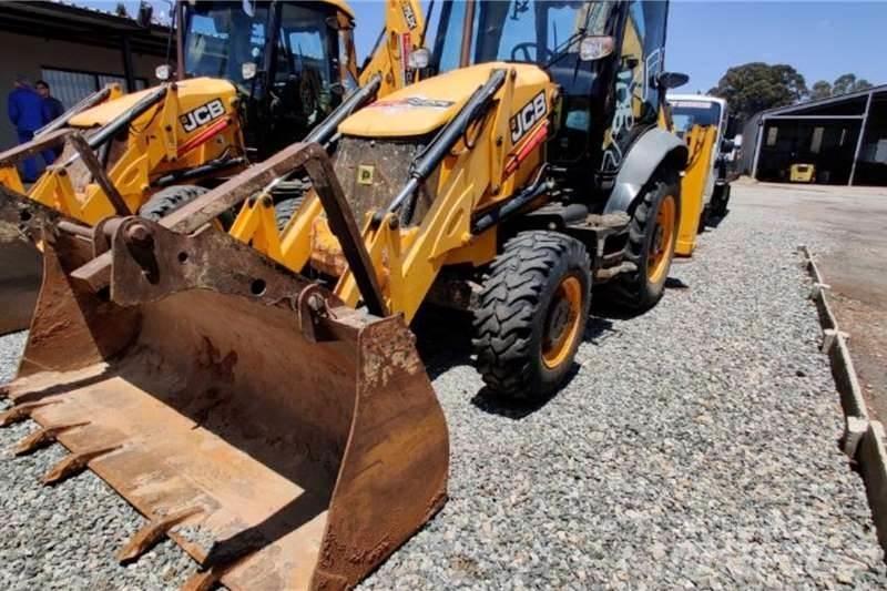 JCB 3CX 4X4 TLB's