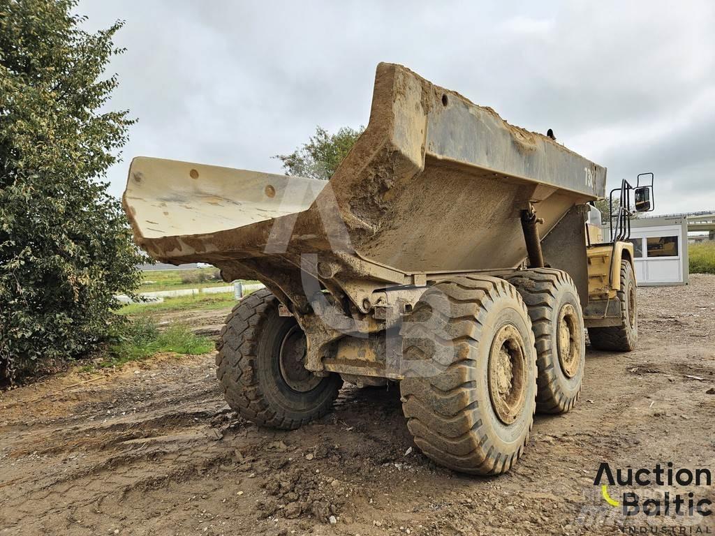 CAT 730 Articulated Haulers