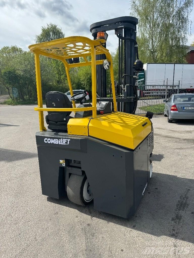 Combilift CBE3000 4-way reach truck