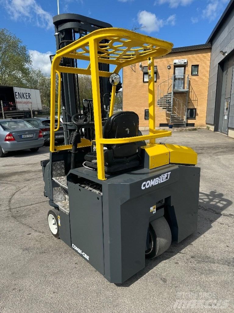 Combilift CBE3000 4-way reach truck