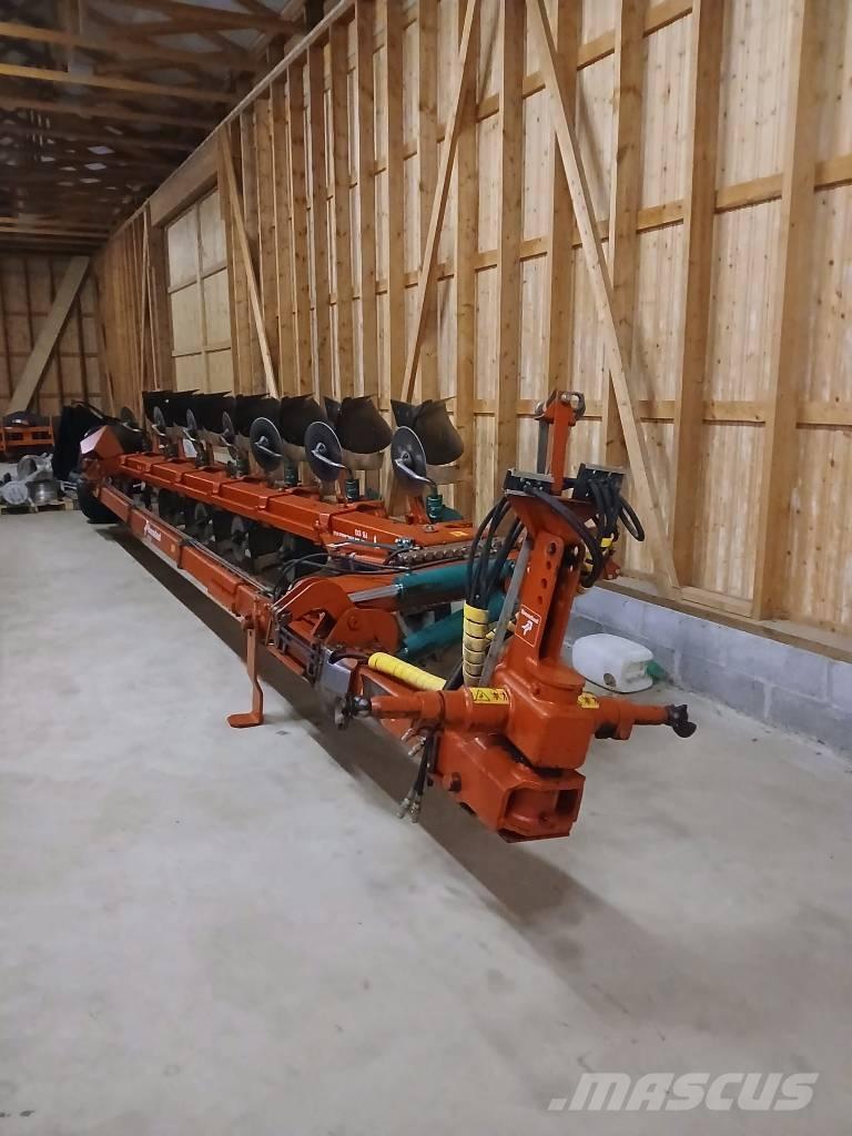 Kverneland PB100-8 Reversible ploughs
