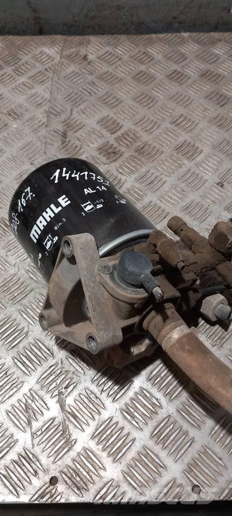 Scania 94 D.       1441751 Brakes