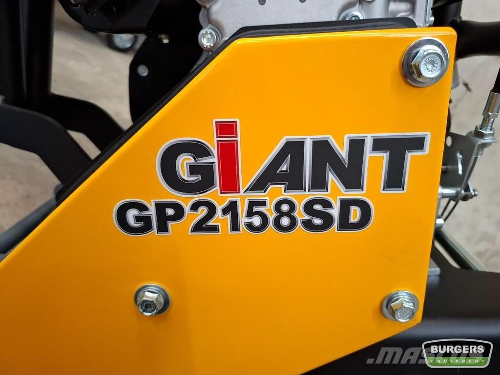 GiANT GP2158SD Vibrator compactors