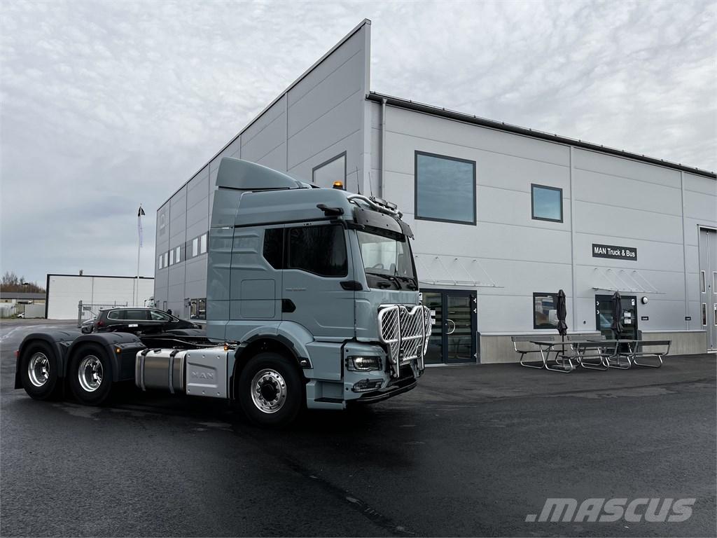 MAN TGS 33.520 6x4H Truck Tractor Units