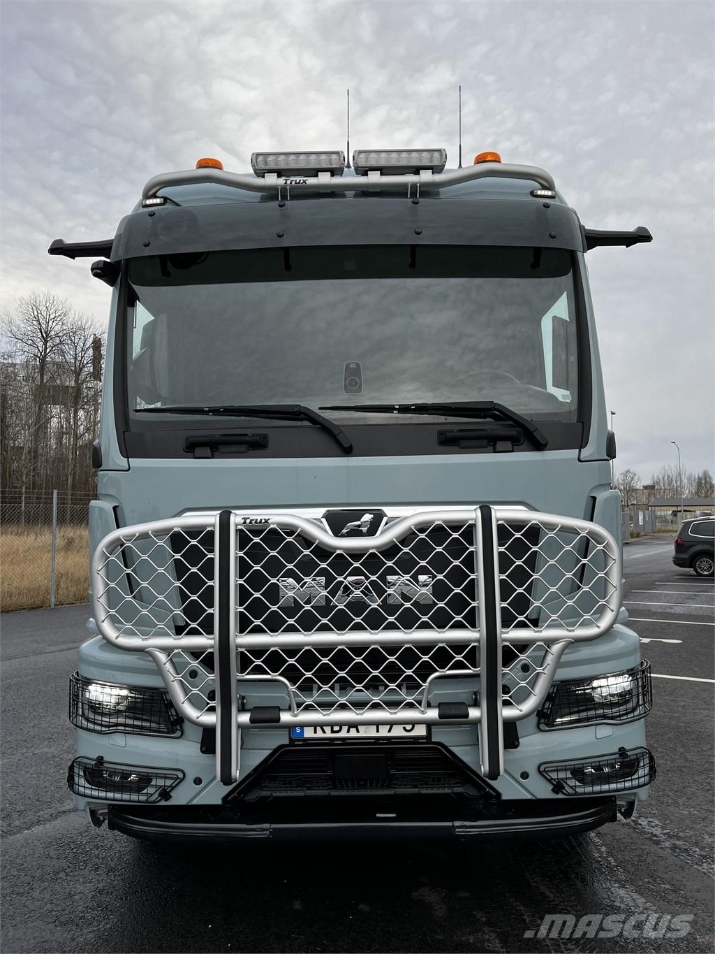 MAN TGS 33.520 6x4H Truck Tractor Units