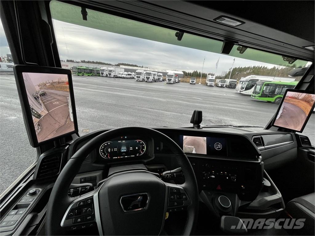 MAN TGS 33.520 6x4H Truck Tractor Units