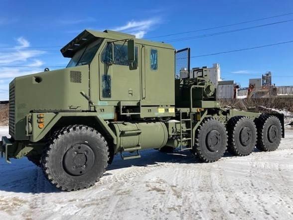 Oshkosh M1070 Truck Tractor Units