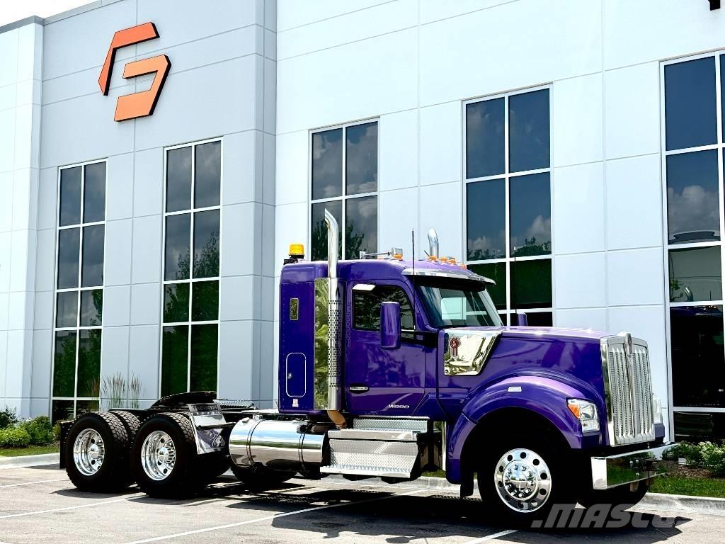 Kenworth W 990 Truck Tractor Units