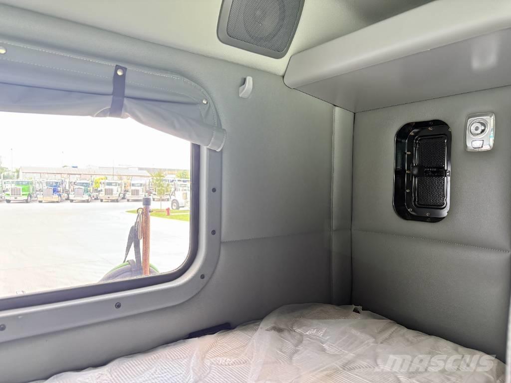 Kenworth W 990 Truck Tractor Units
