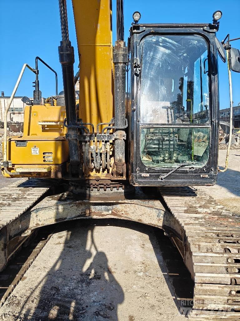 CAT 320F Crawler excavators
