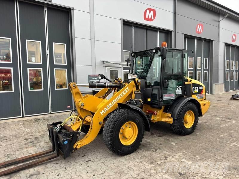 CAT 906M Cat 906M Wheel loaders