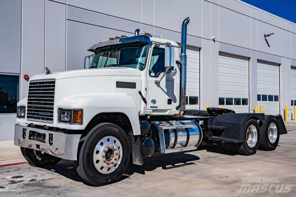 Mack Pinnacle Truck Tractor Units