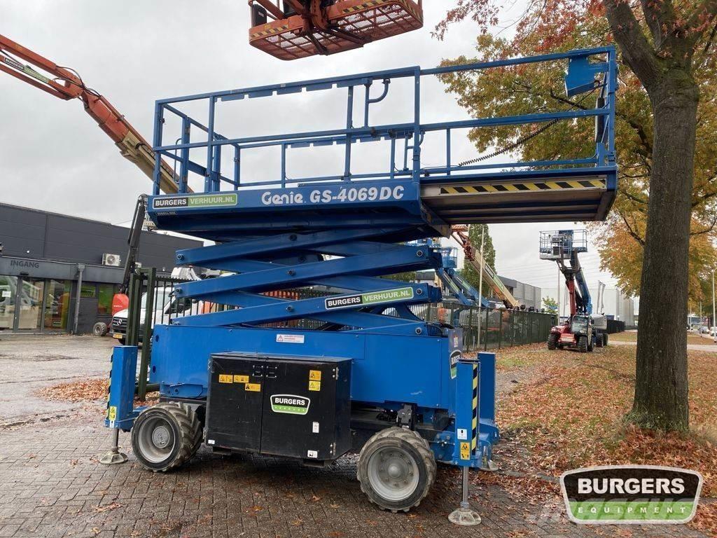 Genie GS4069 DC Scissor lifts