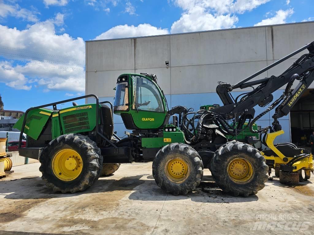 John Deere 1470 E Harvesters