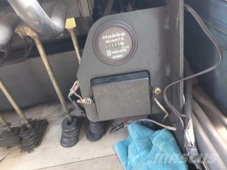 Doosan D 150 S Diesel trucks