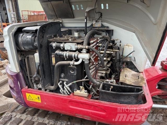 Takeuchi TB 260 Mini excavators < 7t