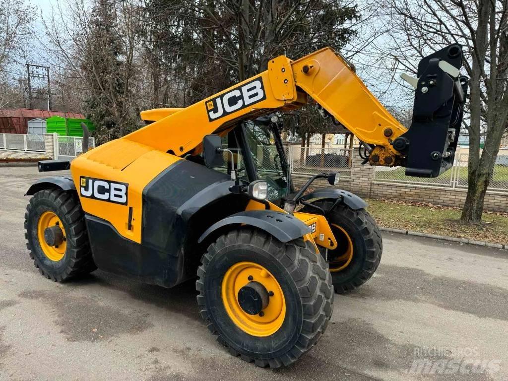 JCB 527-58 Farming telehandlers