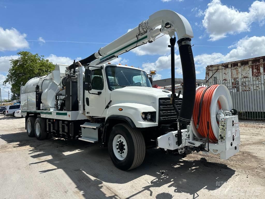 Freightliner 114 SD Sewage disposal Trucks