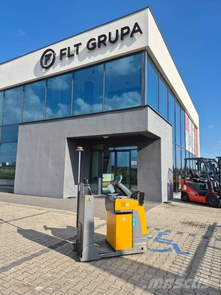 Jungheinrich EZS 130 Towing truck