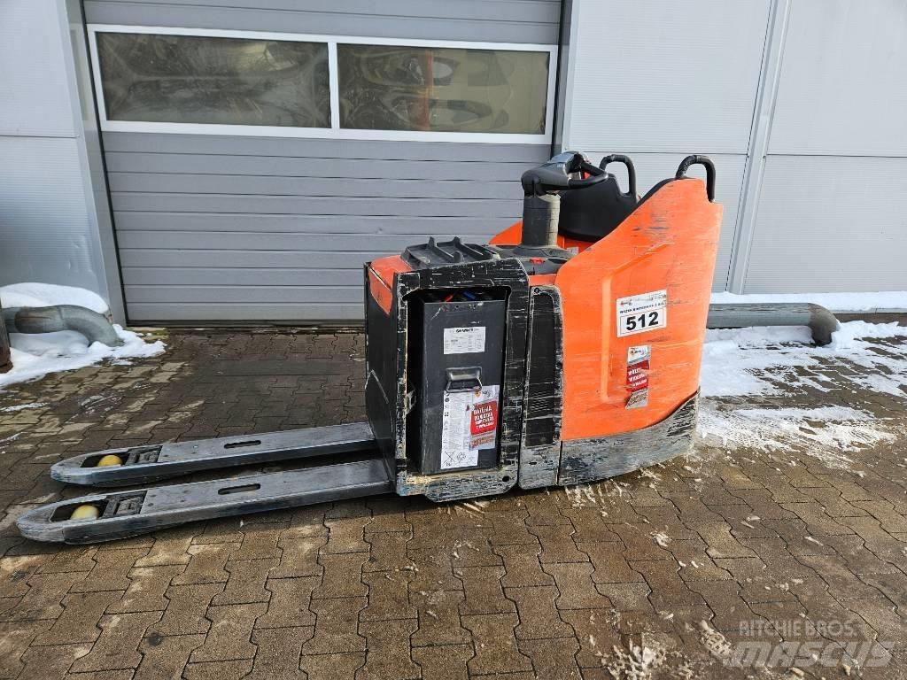 BT LPE 250 Electric forklift trucks