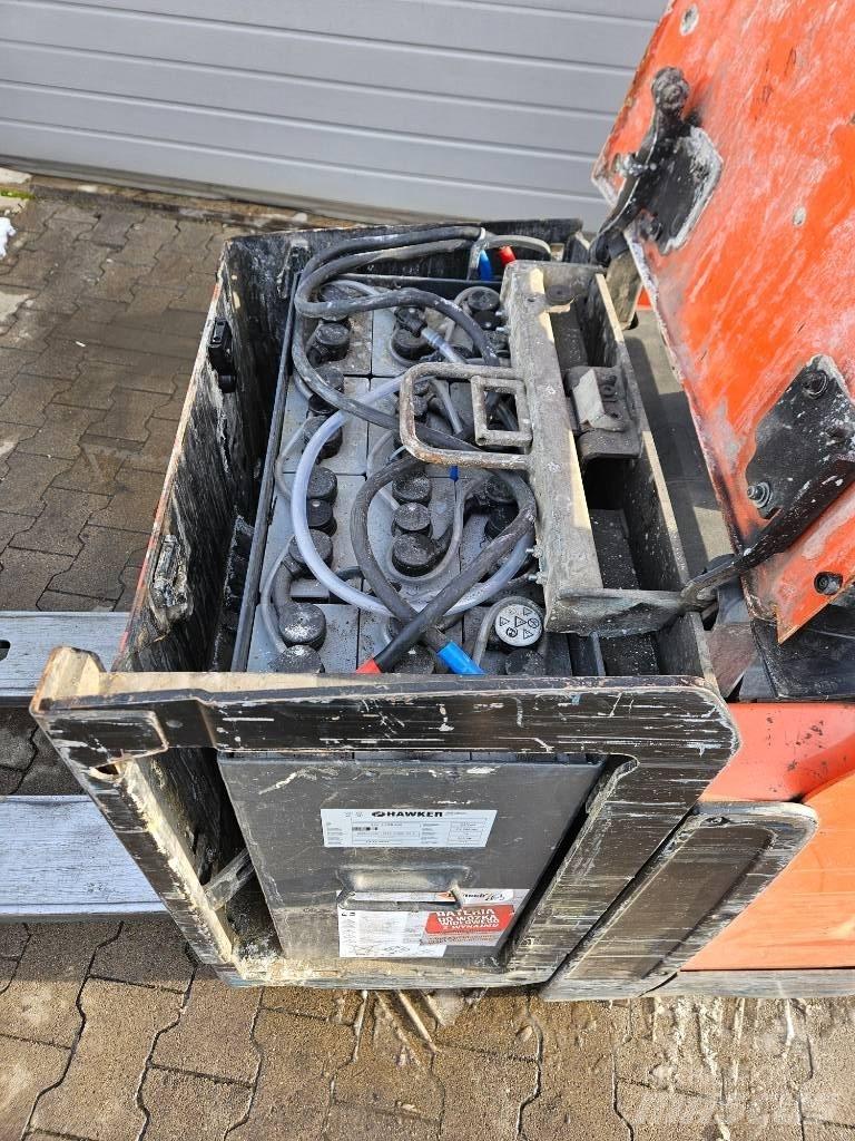 BT LPE 250 Electric forklift trucks