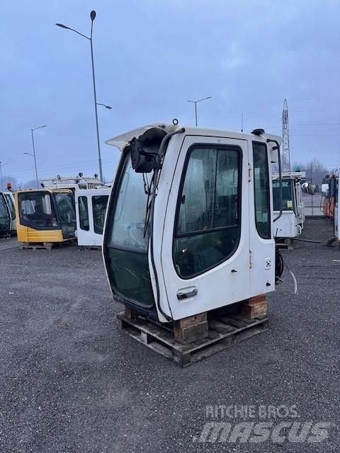Liebherr A 314 CAB Cabins and interior