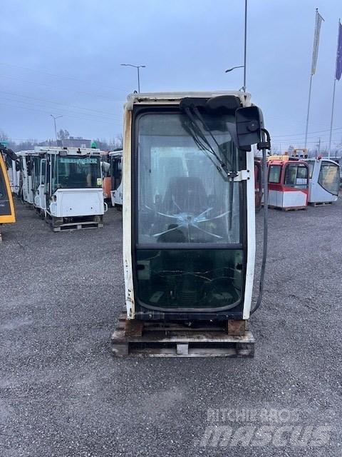 Liebherr A 314 CAB Cabins and interior
