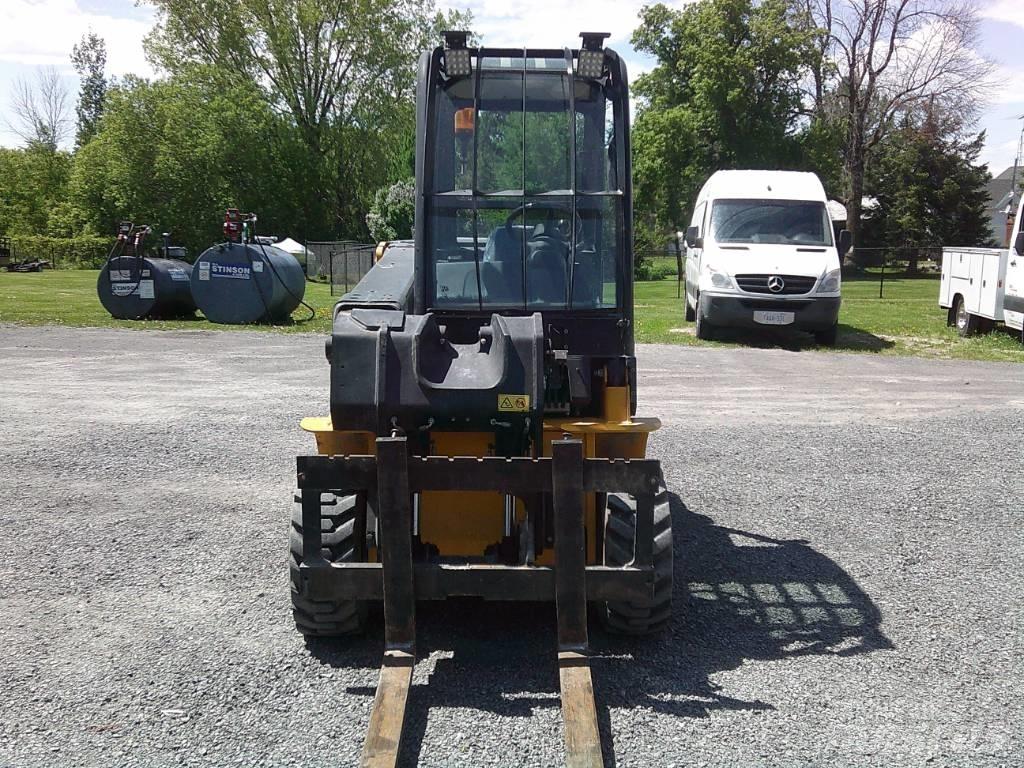 JCB 35 D Rough terrain truck