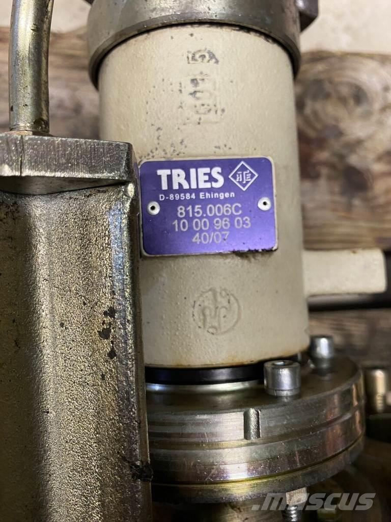 Liebherr A934C Hydraulics