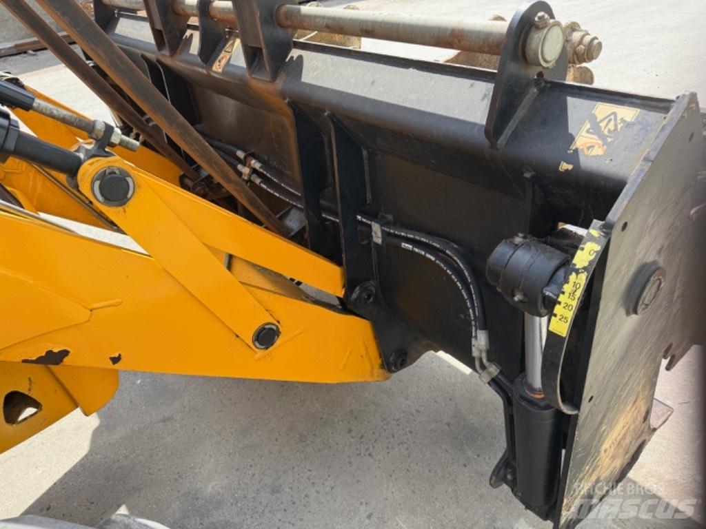 JCB 3 CX TLB's