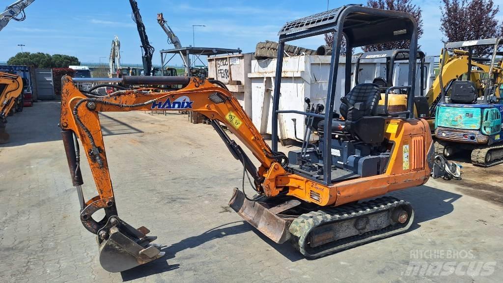 Hanix H15B-2 Mini excavators < 7t