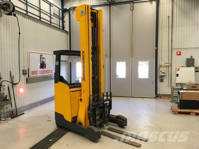 Jungheinrich ETV 214 Reach truck