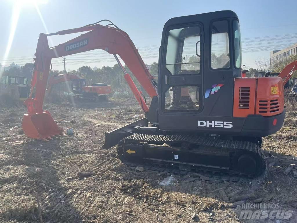 Doosan DH 55 Mini excavators < 7t