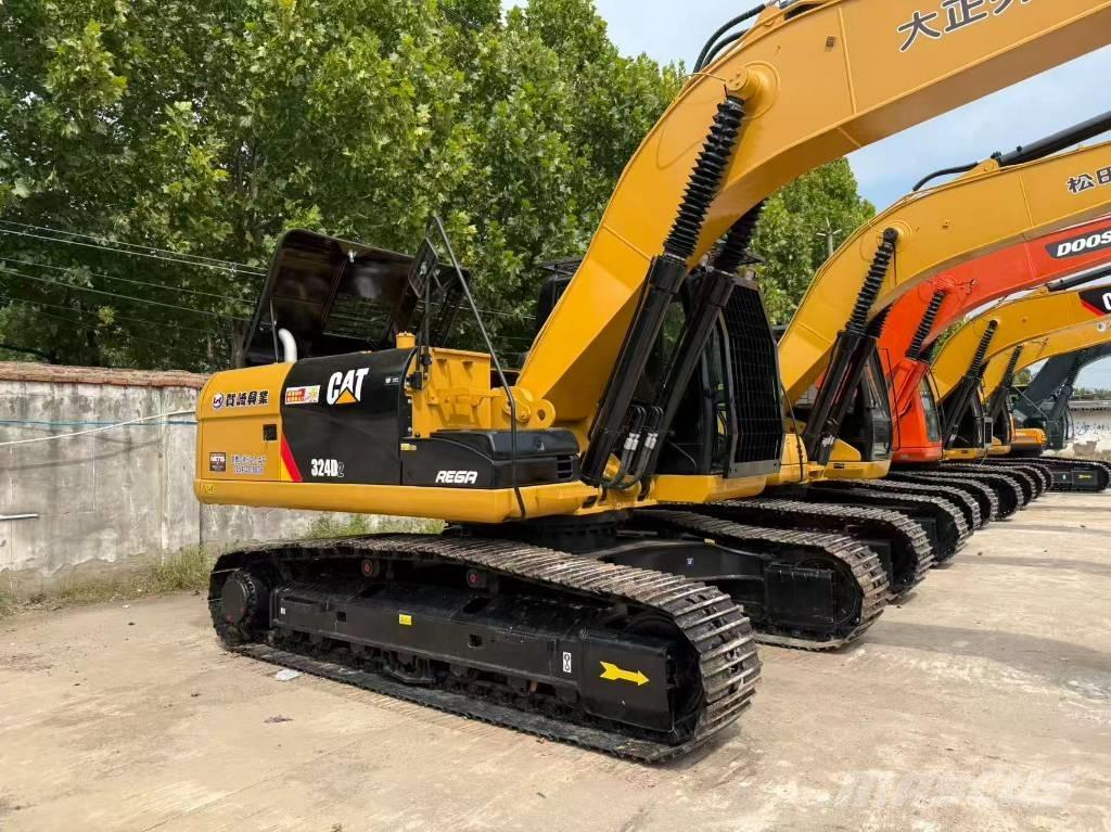 CAT 324 Crawler excavators