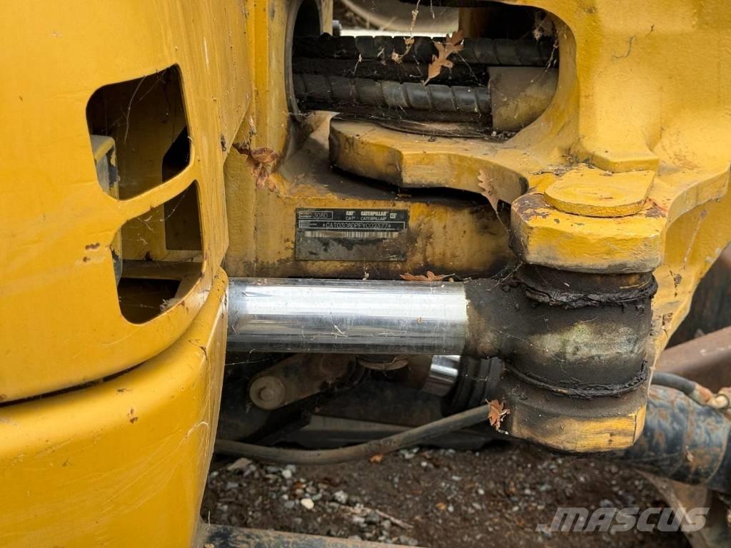 CAT CP 44 Single drum rollers