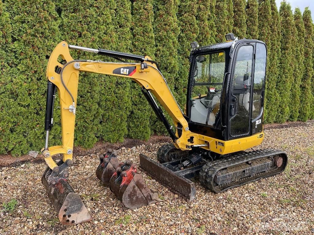CAT 302.7D CR Mini excavators < 7t