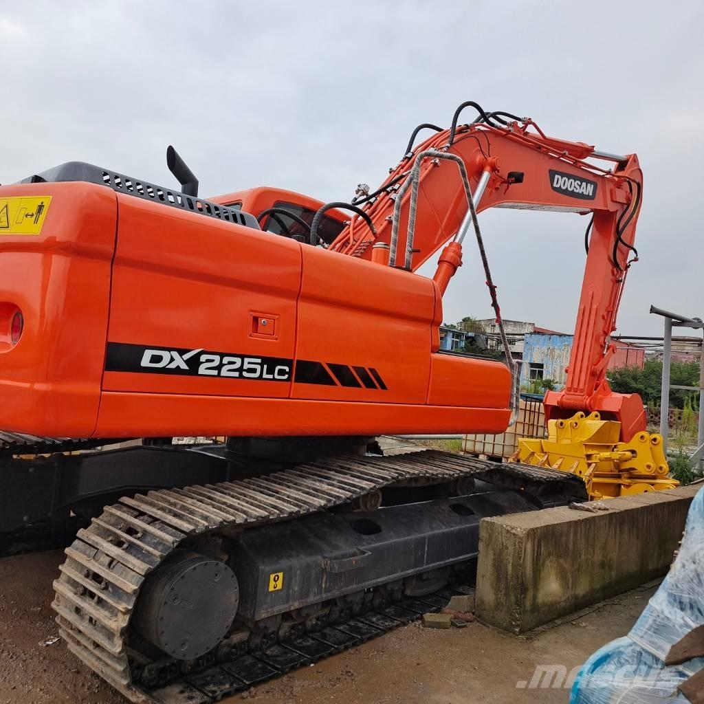 Doosan DX225 LC-9C Crawler excavators