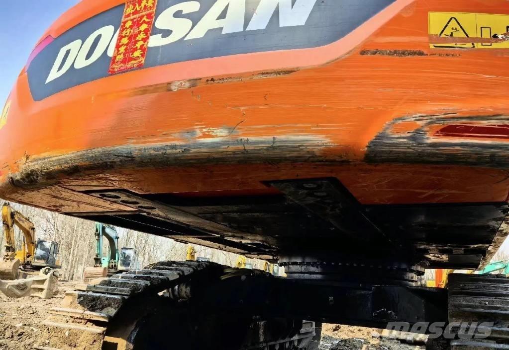 Doosan DX 500 LC Crawler excavators
