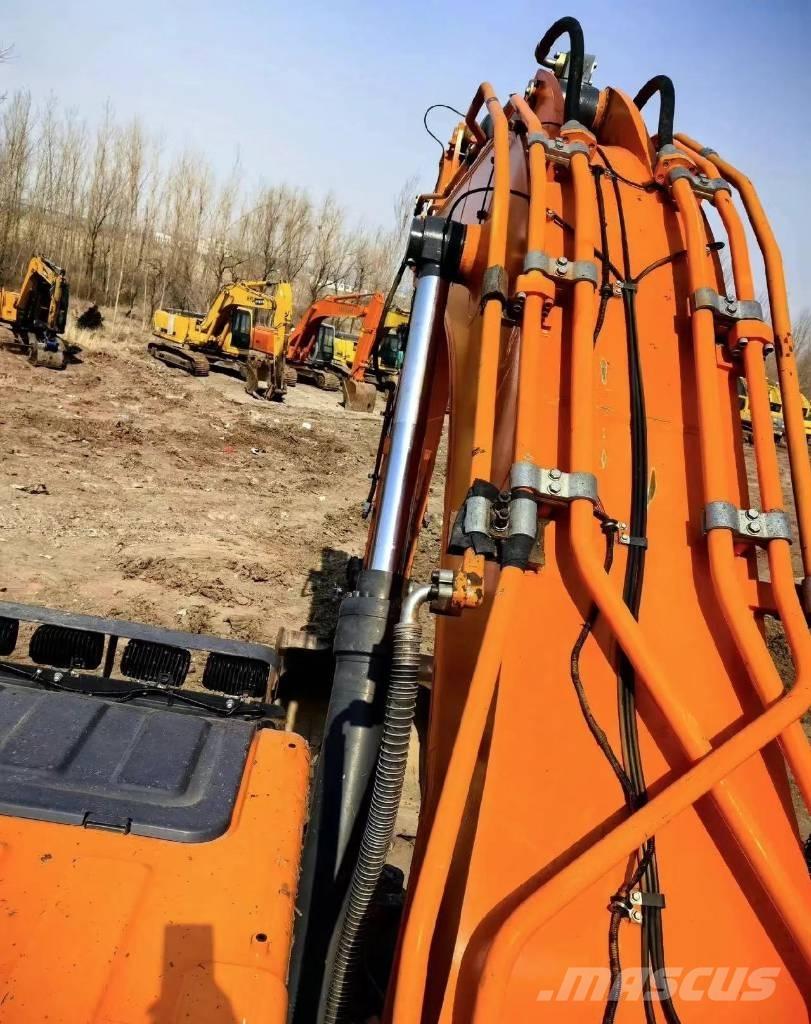Doosan DX 500 LC Crawler excavators