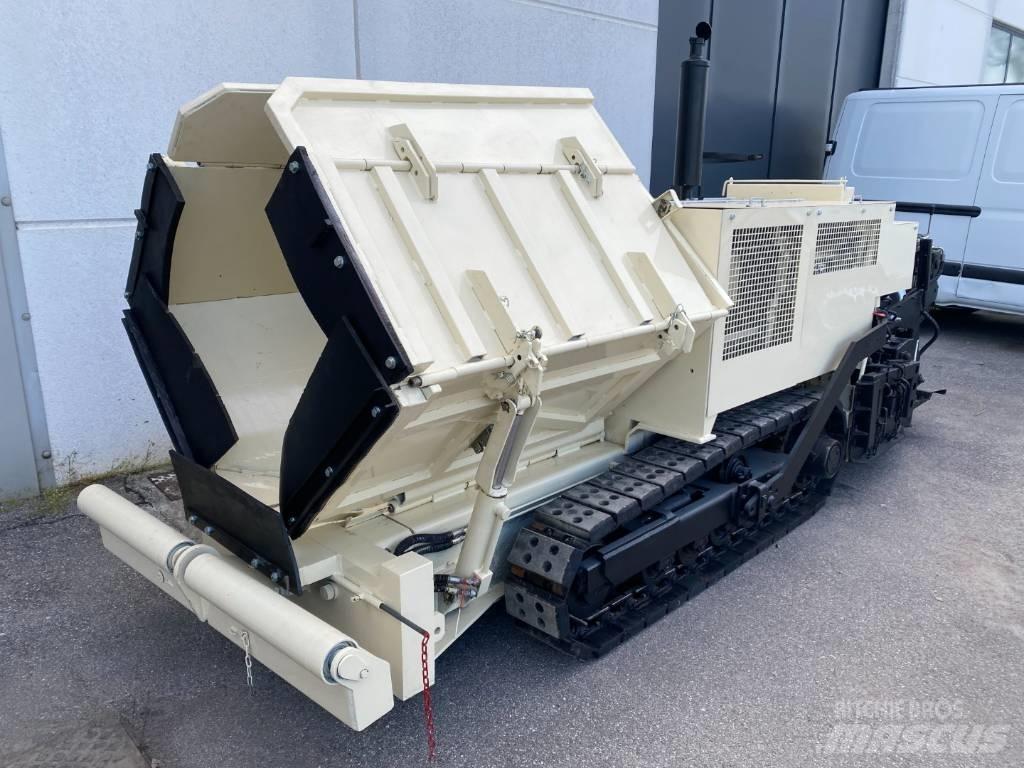 Ingersoll Rand 340T Asphalt pavers