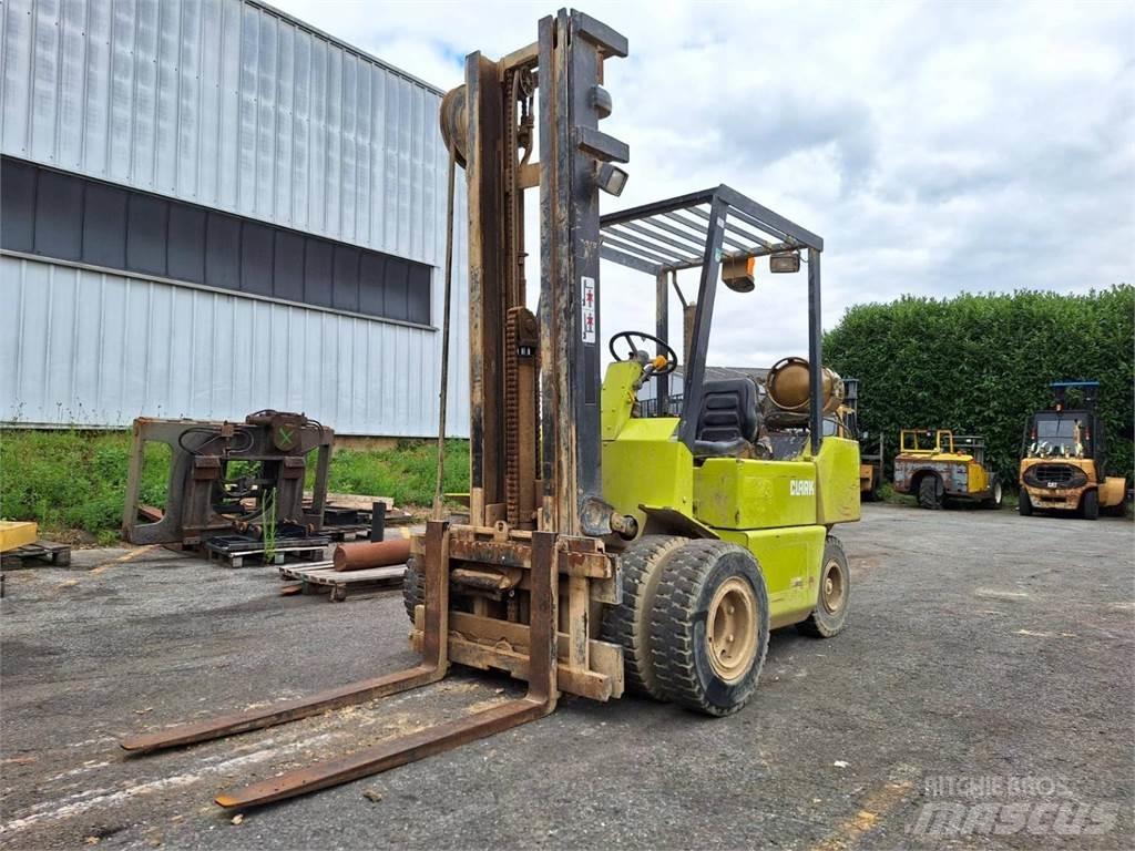 Clark GPM30 Other