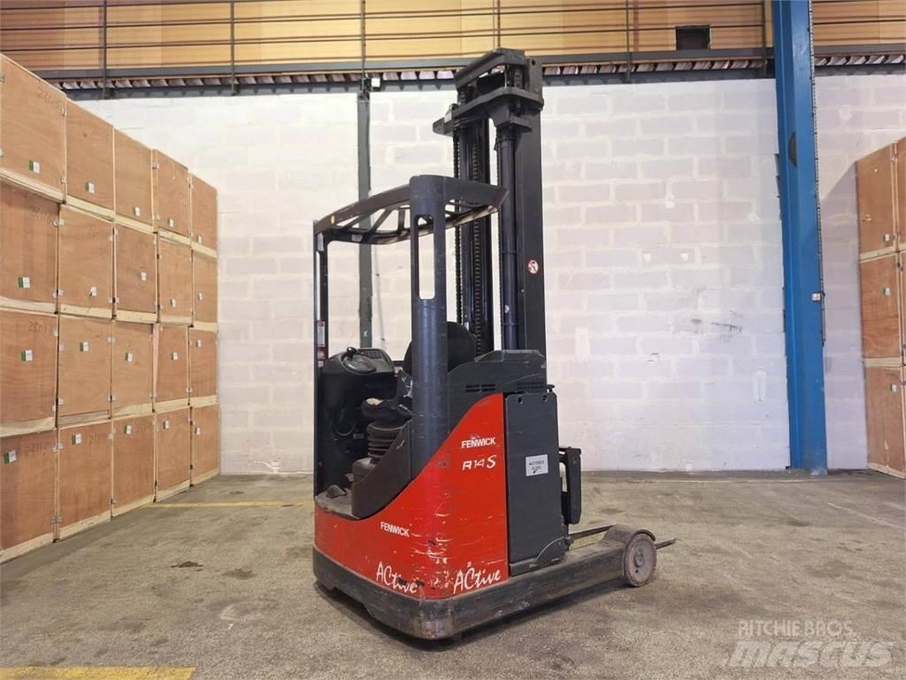 Fenwick R14S Reach truck