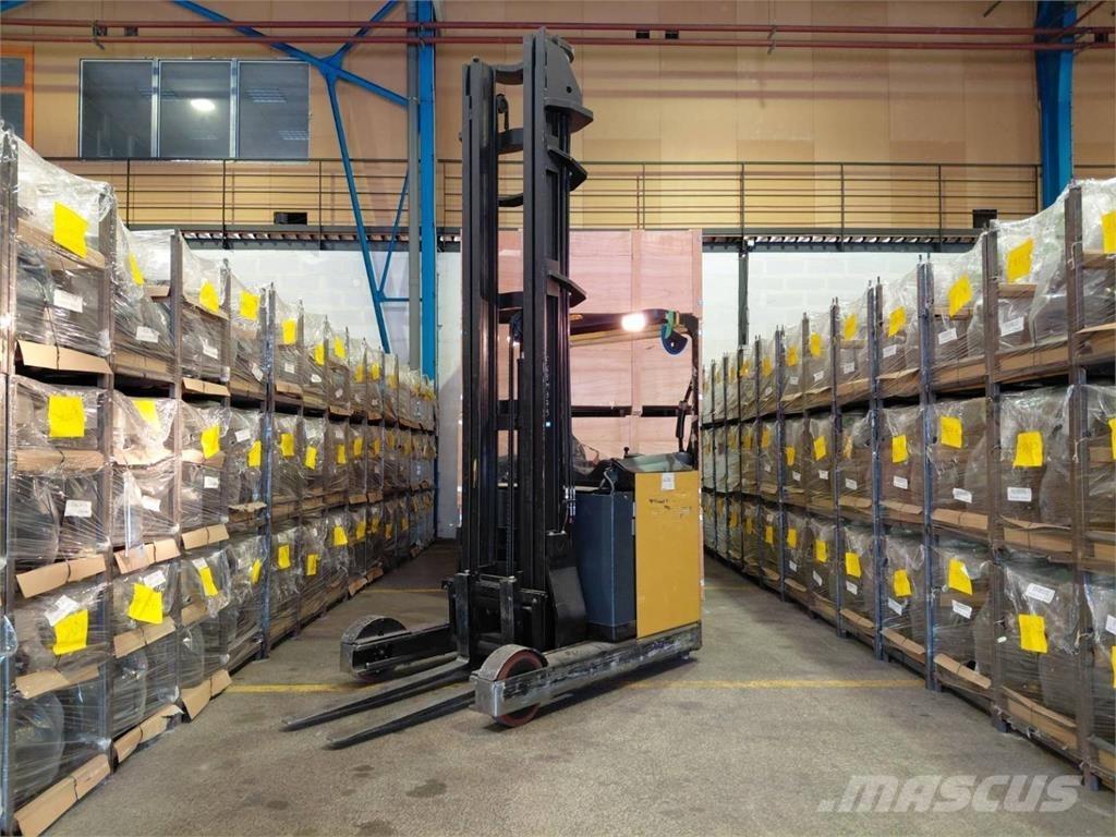 Hyster HYR2.0 Reach truck