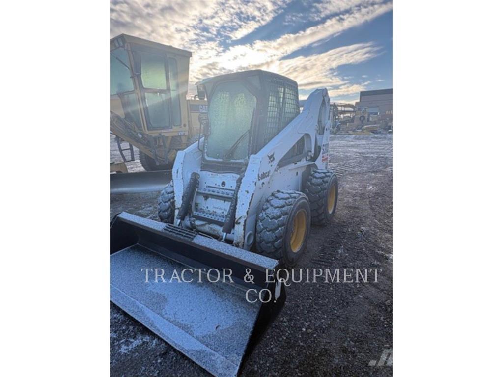Bobcat S300 Skid steer loaders
