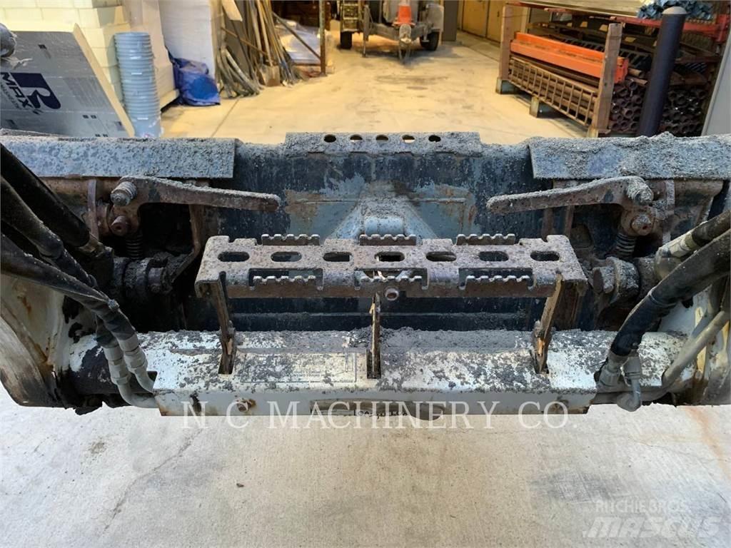 Bobcat S450 Skid steer loaders