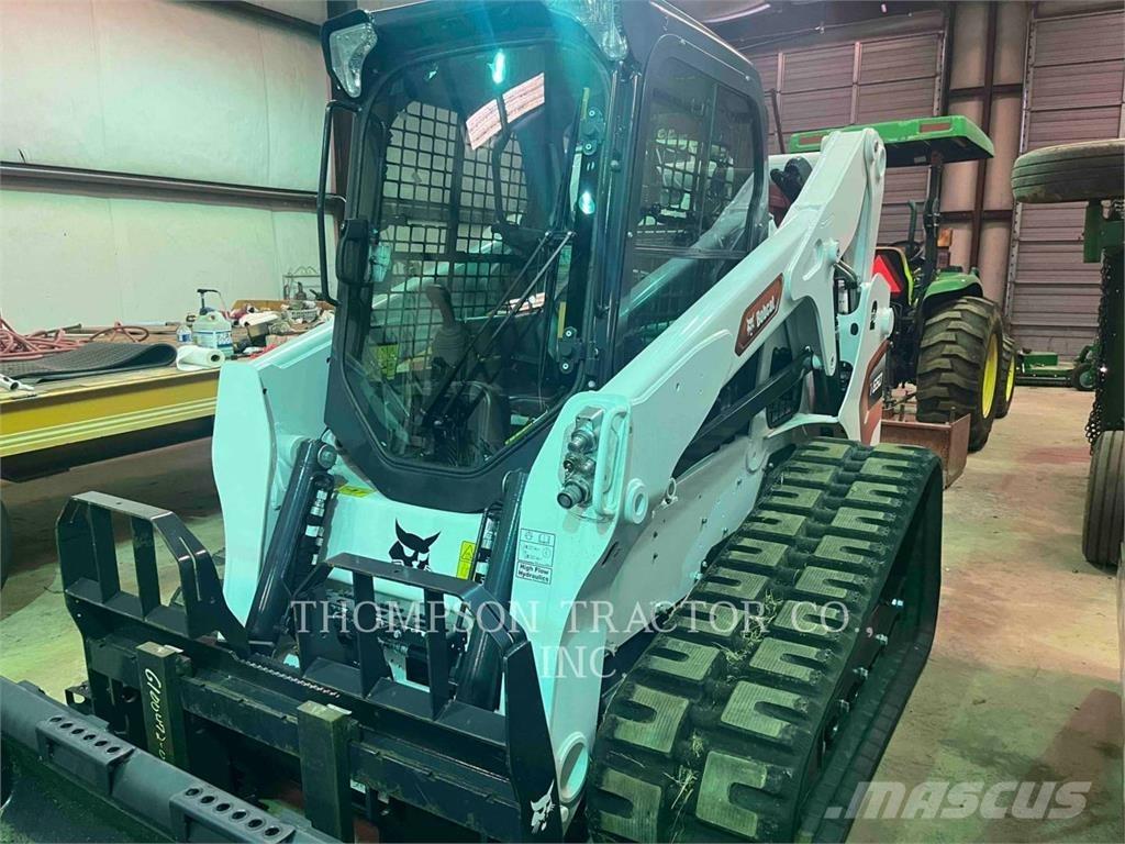 Bobcat T650 Crawler FEL's