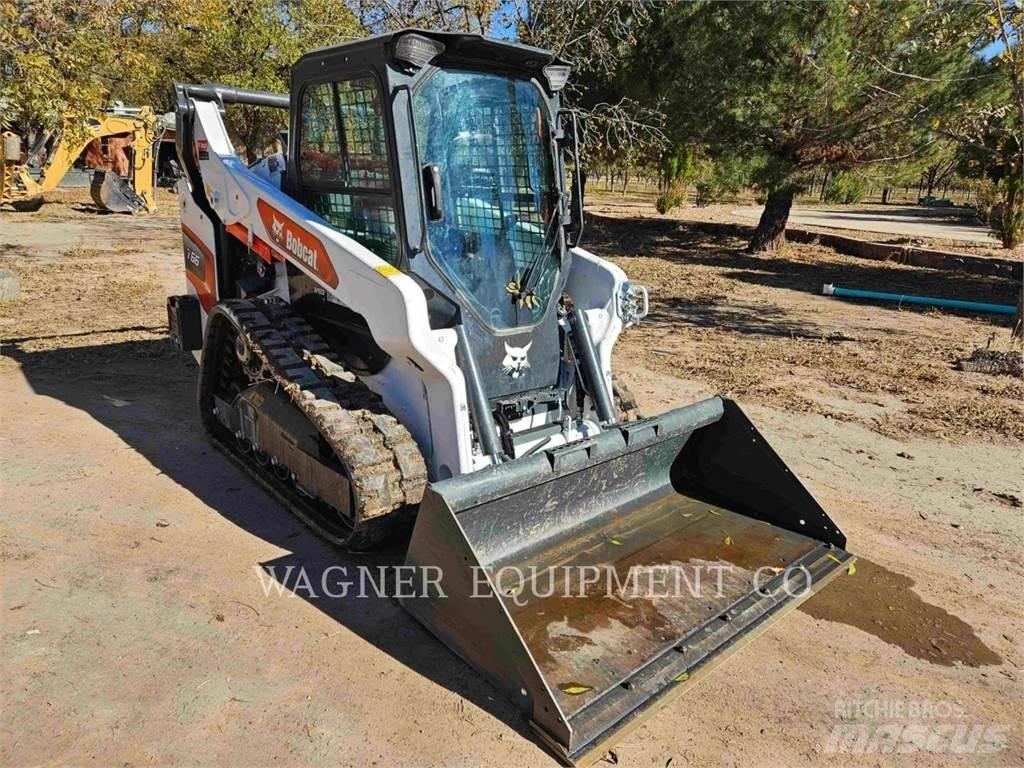 Bobcat T66 Crawler FEL's