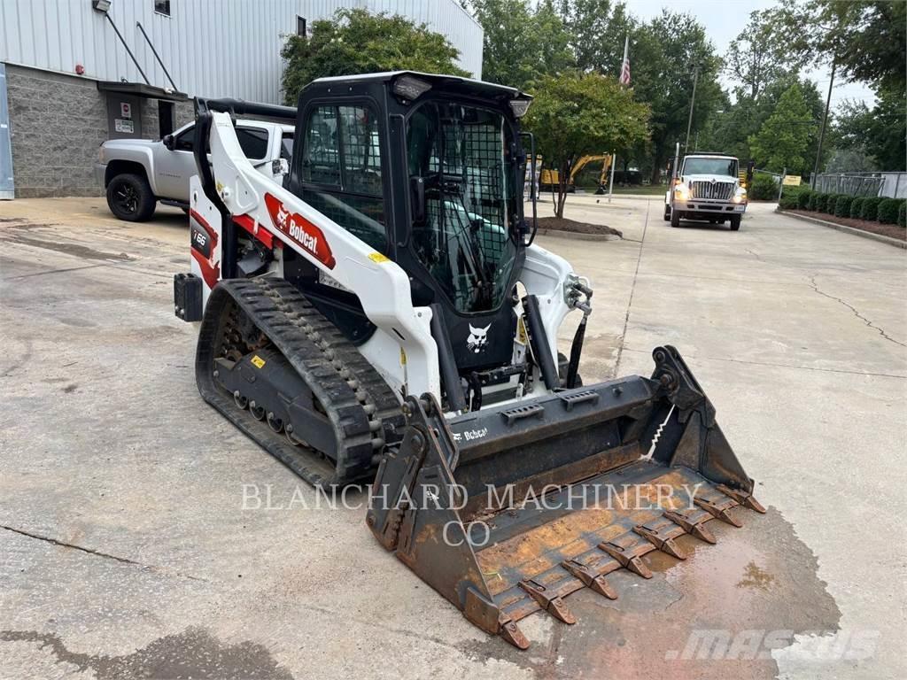 Bobcat T66 Crawler FEL's