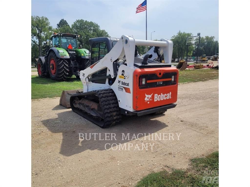 Bobcat T770 Crawler FEL's