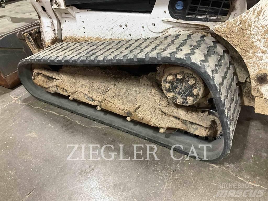 Bobcat T770 Crawler FEL's